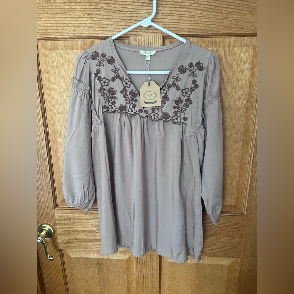 Kori Floral Embroidered V-Neck Tunic - Taupe